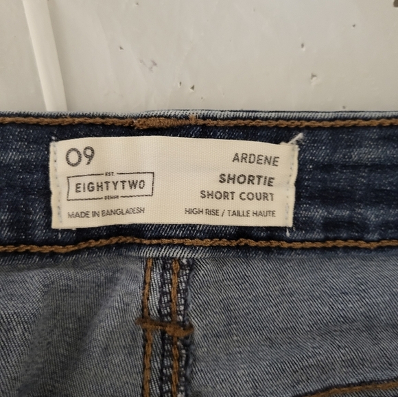 Ardene Blue Denim Shorts, Size 9 (30) - Picture 4 of 5